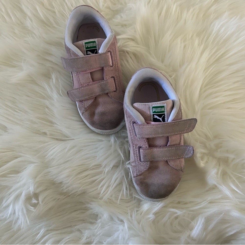 Puma Kids Light Pink Velcro Sneakers